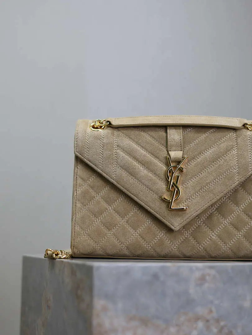 YSL 600185 エンベロープ ミディアム アプリコット スエードレザー