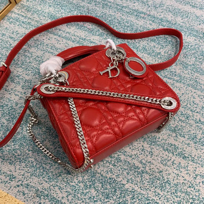 クリスチャン・ディオール ミニ レディ ディオール バッグ