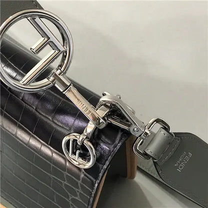 フェンディ カン・イ・FF ショルダーバッグ