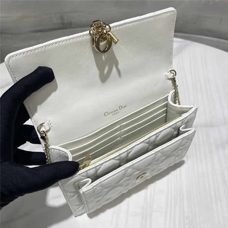 レディディオールクラッチ