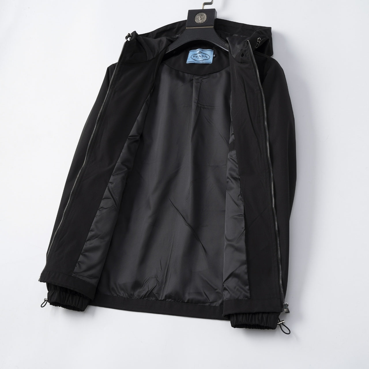 【PRADA旗艦店】プラダ ジャケット ご好評に付き再入荷！