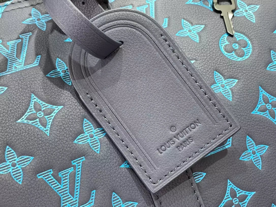 LV キーポル・バンドリエール 50 モノグラム・シャドウ – LW182