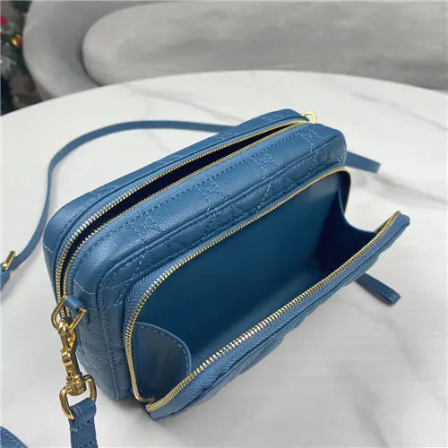 小さなディオール カロ クラッチ