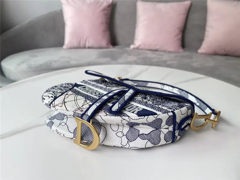 ディオール ベルベット サドルバッグ