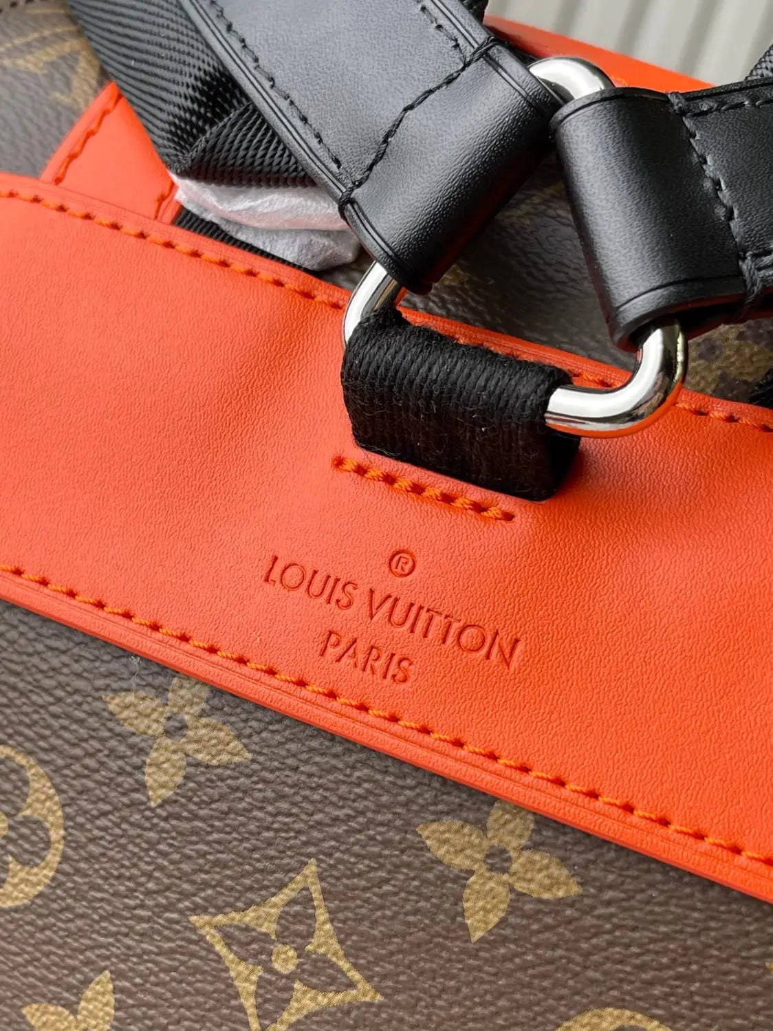 ルイ・ヴィトン M46814 クリストファー MM