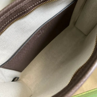 GGクロスボディバッグ