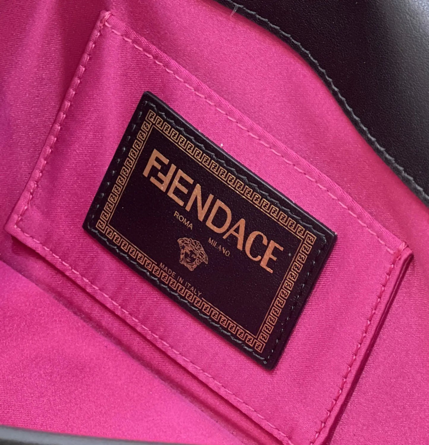 フェンディ×ヴァルサーチ