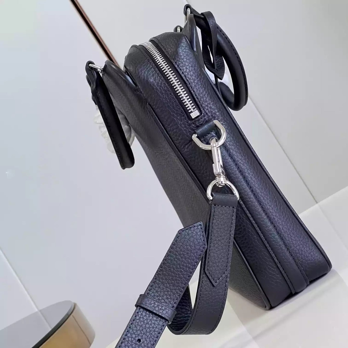 アルマンド ブリーフケース MM トリヨンレザー M54381 – LW330