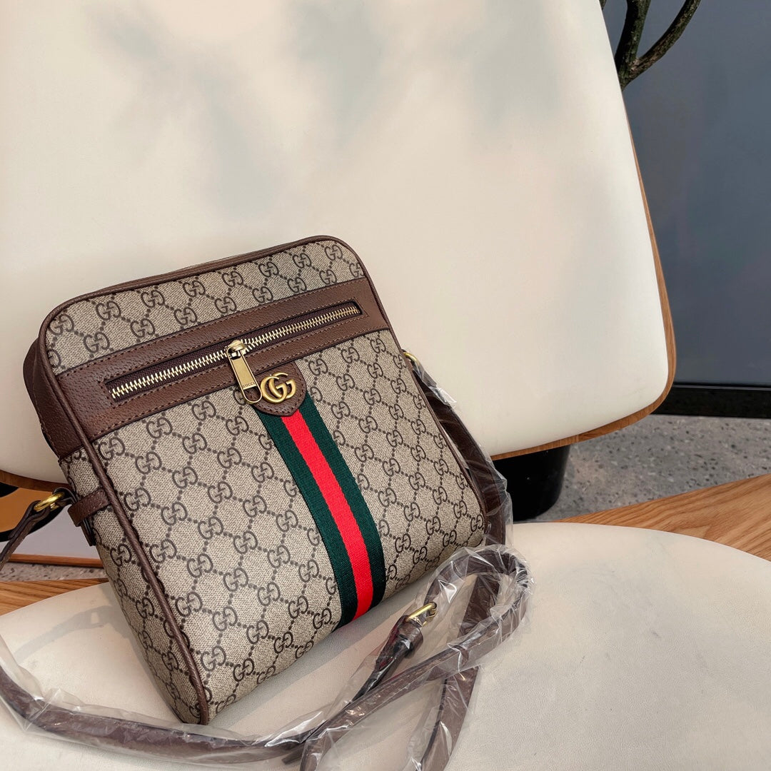 GUCCI〔オフィディア〕GGショルダーバッグ