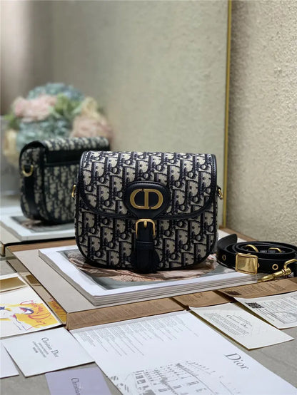 ディオール ボビー ミニバッグ スモール