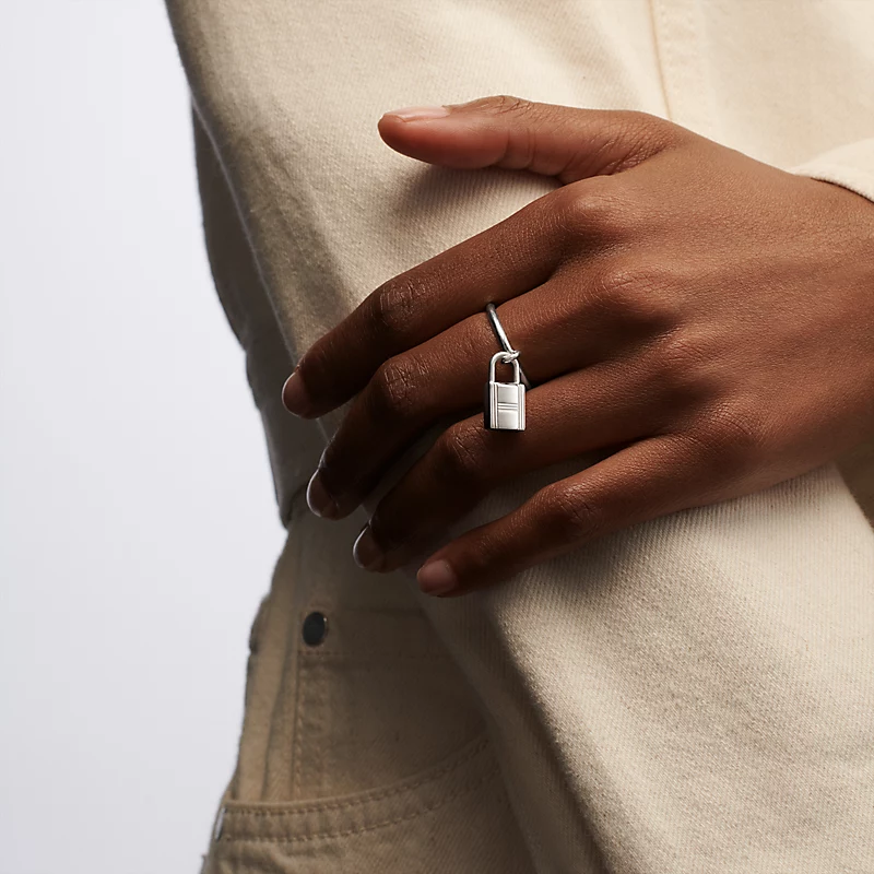 エルメス ケリー カデナ リング 新入荷