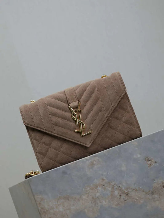 YSL 600195 エンベロープ スモール キルティングピンクスエードレザー