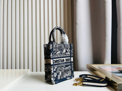 クリスチャン・ディオール ミニブックトート フォンバッグ