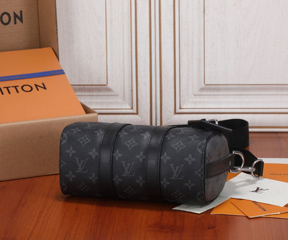 LOUIS VUITTON キーポル・バンドリエール 25 M46271