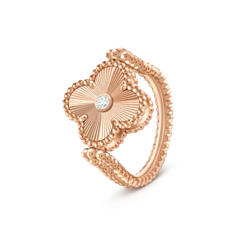 Van Cleef & Arpels ヴィンテージ アルハンブラ フリッパブル リングの新着