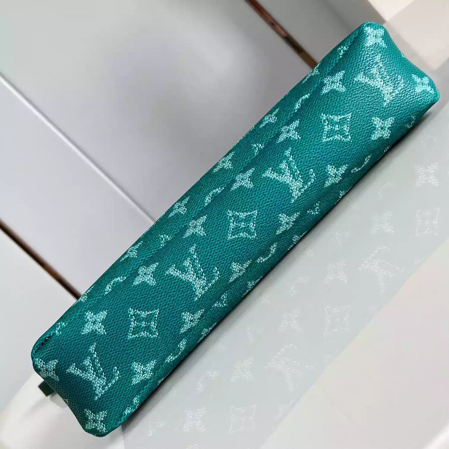 グリーンモノグラム エクリプス ソフトトラベルポーチ M12665 – LW405