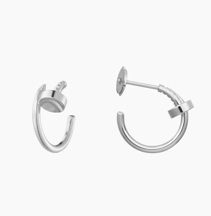 ネイルイヤリング