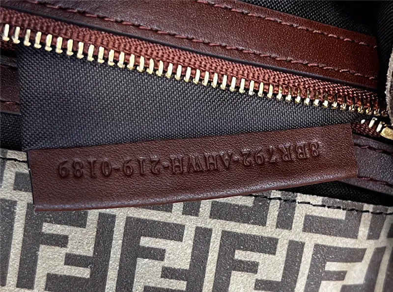 フェンディ 1997 クラシック ホーボーバッグ