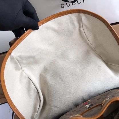 GG バックバッグ