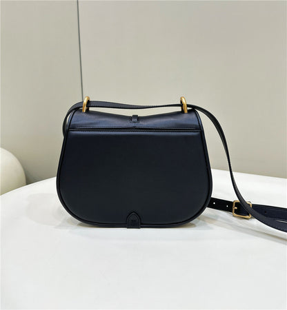 フェンディ レディース ピンク C モン スモールバッグ