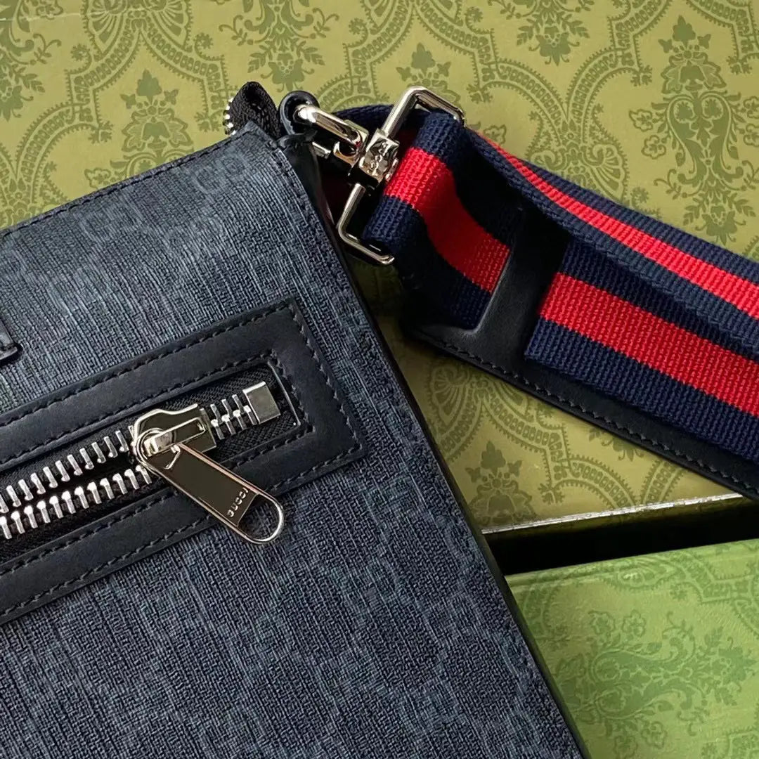 GGブラック スモール メッセンジャーバッグ