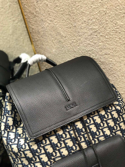 モーション ディオール オブリーク バックパック