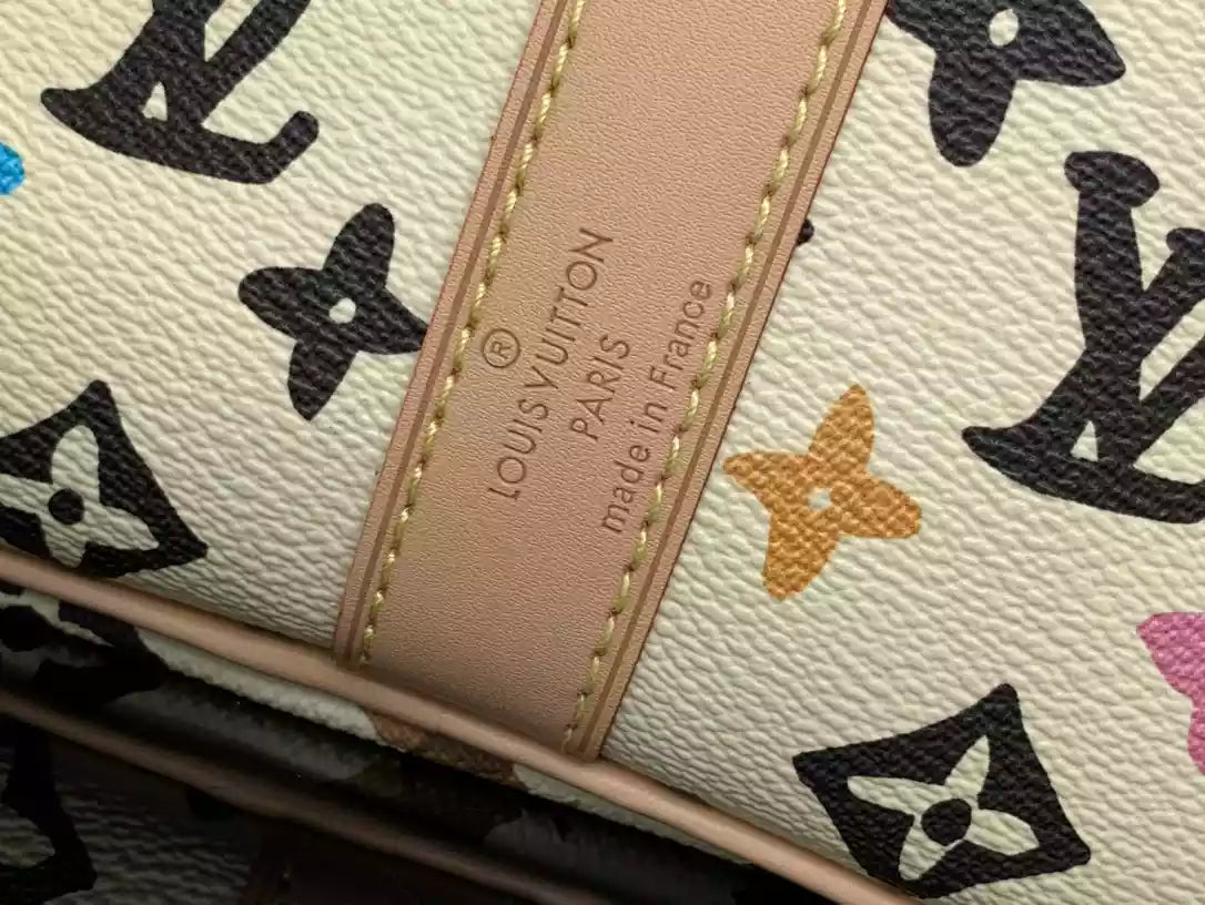 LV キーポル・バンドリエール 50 バニラモノグラム クラギーコーティングキャンバス – LW177