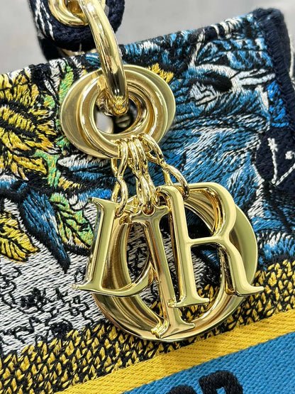 クリスチャン ディオール ミディアム レディ D ライト バッグ