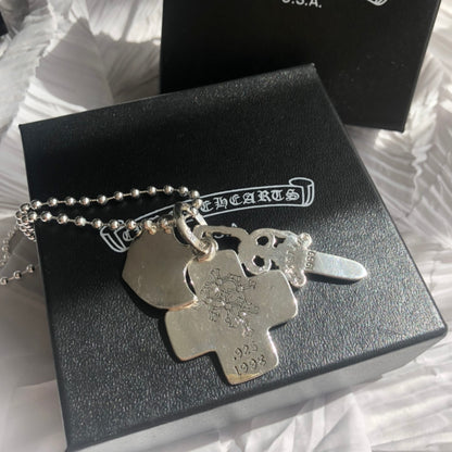 Chrome Hearts（クロムハーツ）3段ソードとホーリーソードサンスクリットペンダントネックレス