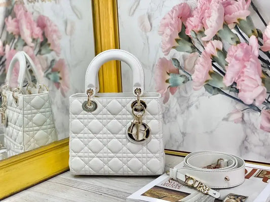 レディディオール レターバッグ ホワイト