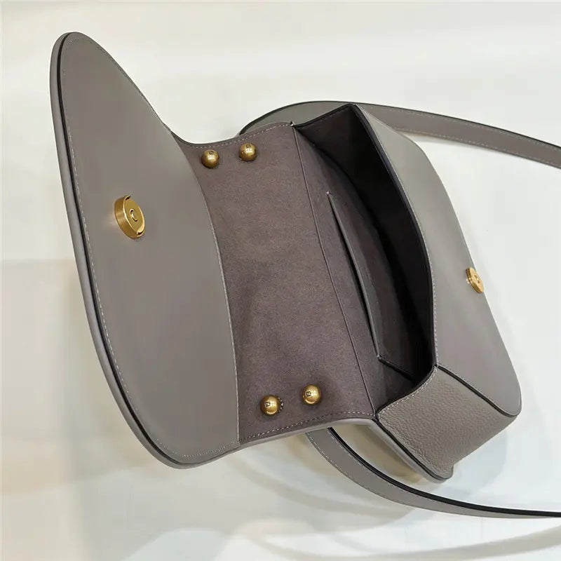 フェンディ レディース ピンク C モン スモールバッグ