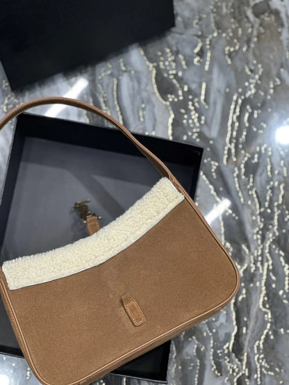 LE 5 7 ホーボーバッグ（リザードシャイニーレザー）