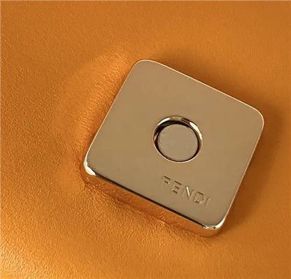 フェンディ サドルバッグ