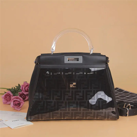 ピーカブー フェンディ