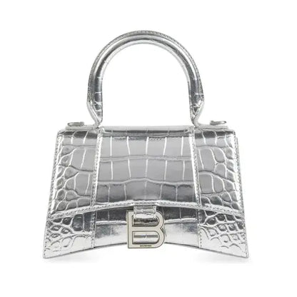 🔥STORY雑誌掲載🔥！2023新たに発表したバッグ！高垣麗子さん愛用の新作バッグが登場！💓日本人気上昇中↑↑↑売り切れ続出！