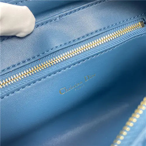 小さなディオール カロ クラッチ