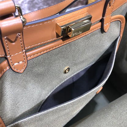 フェンディ ピーカブー X トート