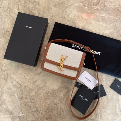 ソルフェリーノ ラッカー仕上げのエアーズのスモールサッチェル