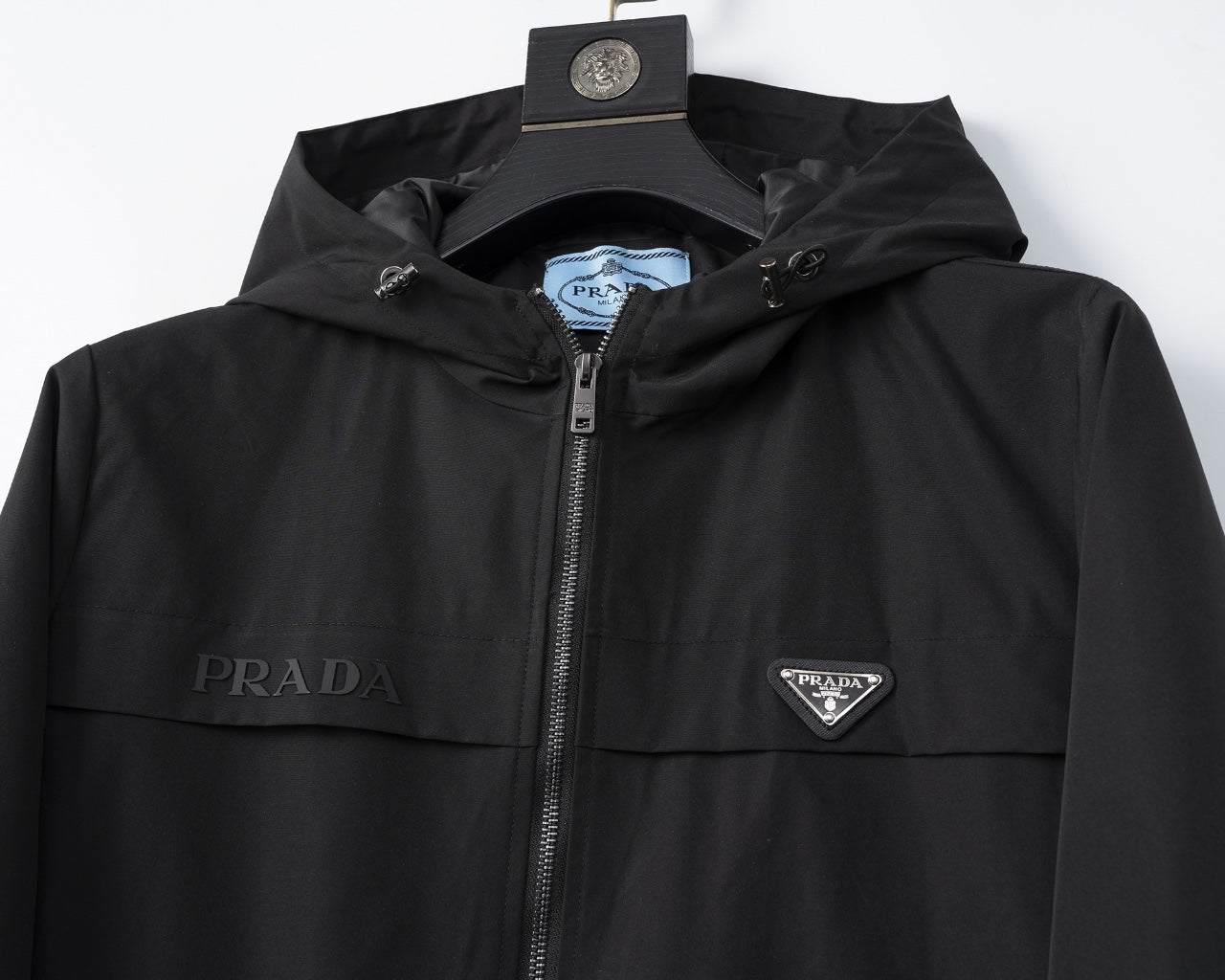 【PRADA旗艦店】プラダ ジャケット ご好評に付き再入荷！