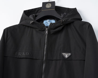 【PRADA旗艦店】プラダ ジャケット ご好評に付き再入荷！
