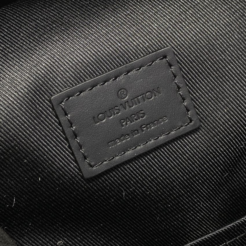 LV レトロ メッセンジャーバッグ