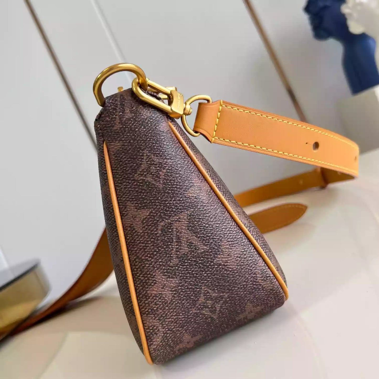 XL ブラウン モノグラム ダストキャンバス アクセサリーポーチ M11623 – LW435