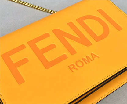 フェンディ チェーンウォレット