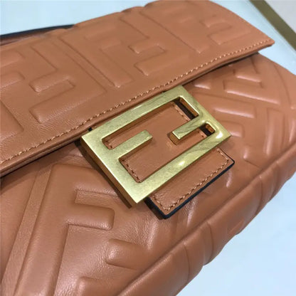 フェンディ バゲット ミディアムブラウン