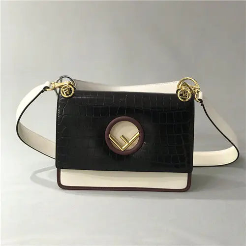 フェンディ カン・イ・FF ショルダーバッグ