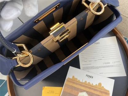 フェンディ ピーカブーバッグ ミディアムブルー