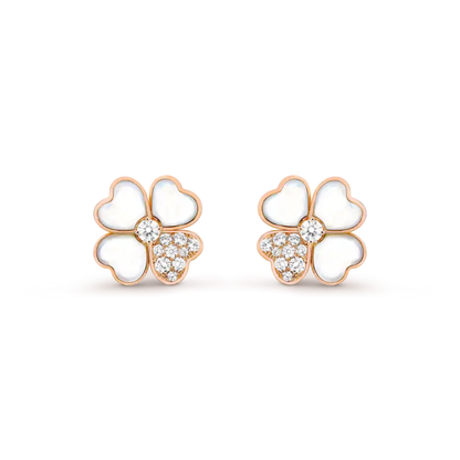 ヴァン クリーフ＆アーペルのコスモス イヤリング（スモールサイズ）の新着商品