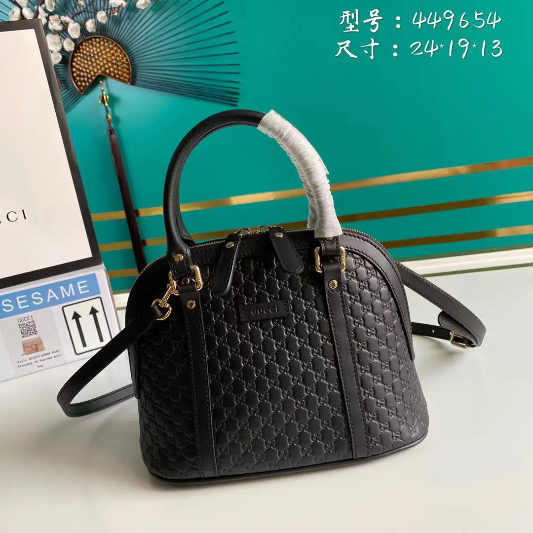GUCCI マイクロ GG レザー ミニ ドーム クロスボディバッグ