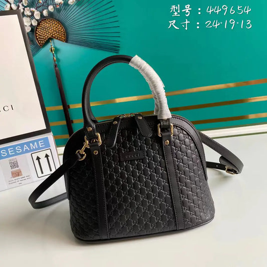 GUCCI マイクロ GG レザー ミニ ドーム クロスボディバッグ