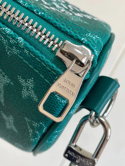 ルイ・ヴィトン M12684 キーポル・バンドリエール25